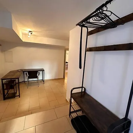 4 Personen, Zentrumsnah,ebk, Stellplatz Apartamento Dresde