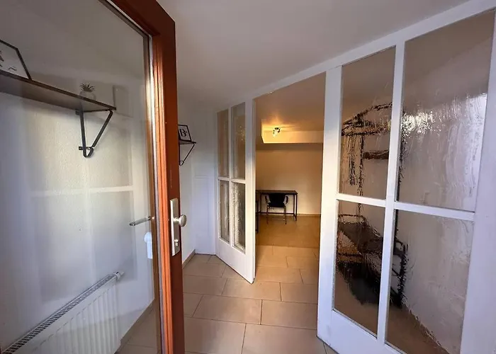 4 Personen, Zentrumsnah,ebk, Stellplatz * Drážďany